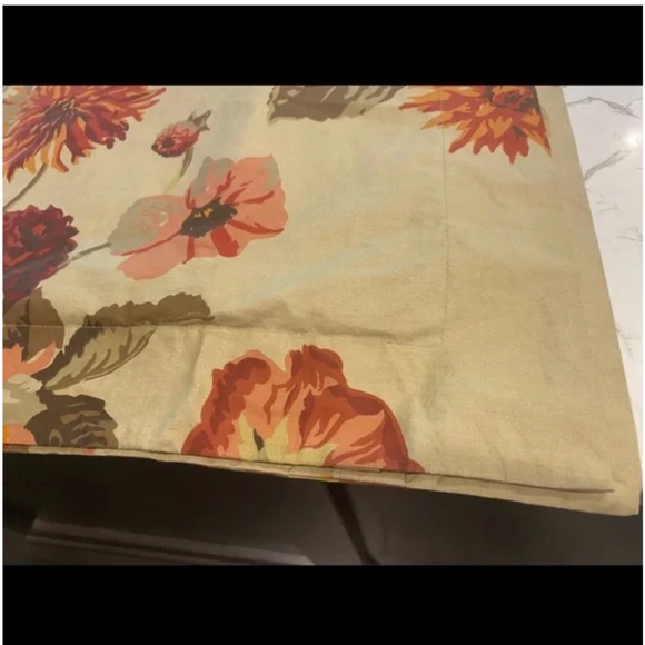 Pottery Barn Queen Duvet with 2 Pillow Shams - Picture 2 of 10